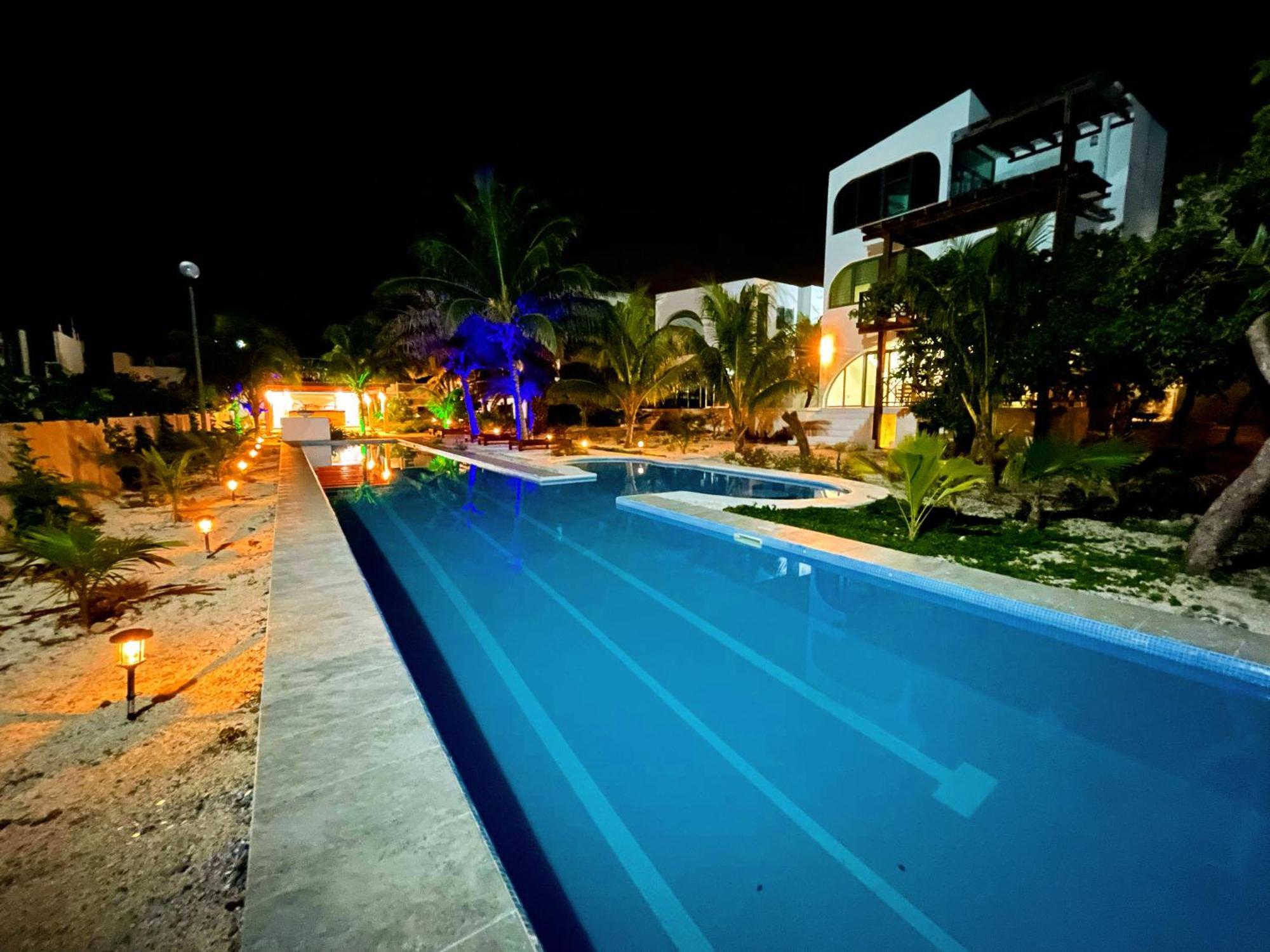 Villas Amanecer By Andiani Travel Isla Mujeres Exterior photo