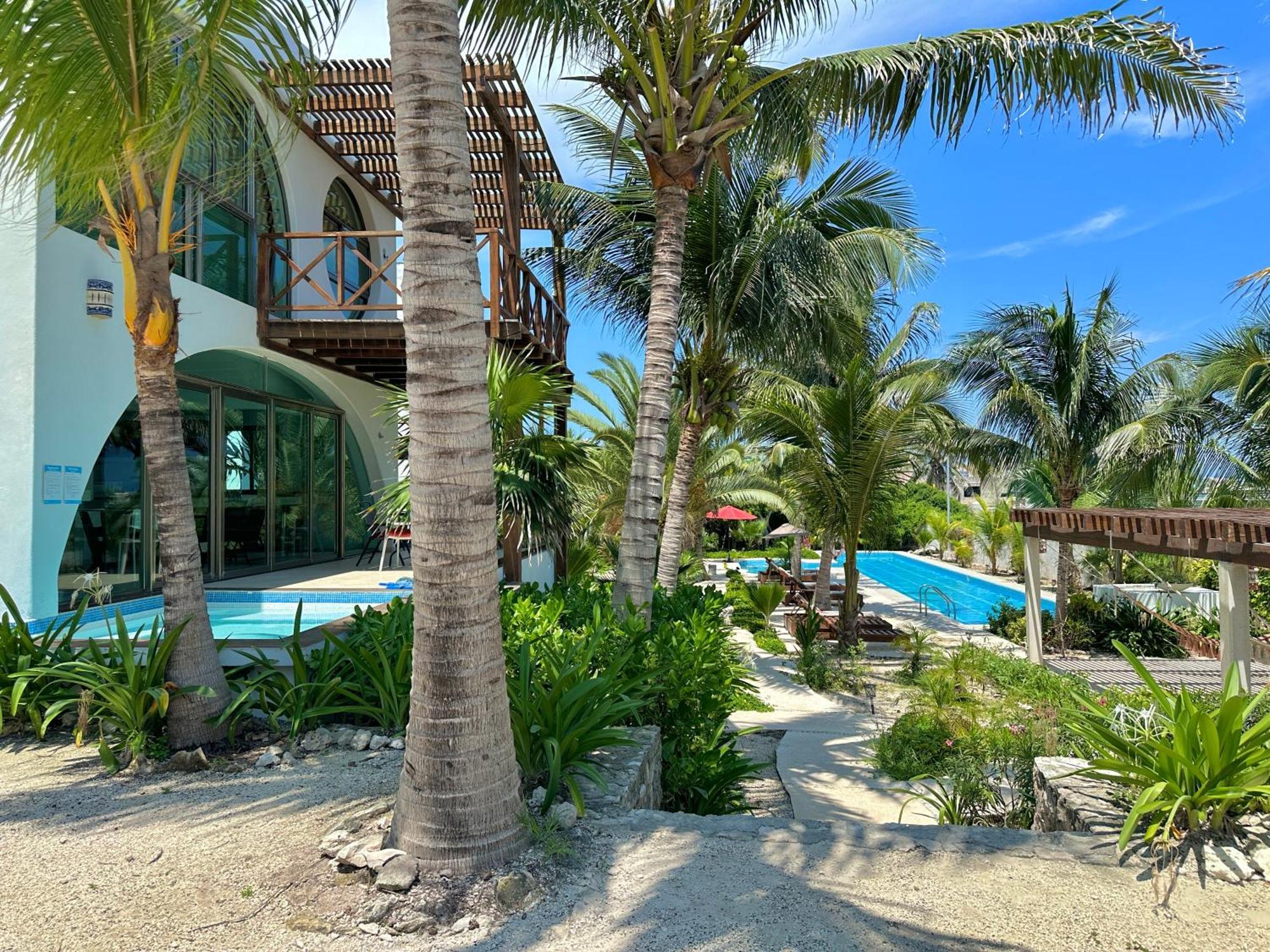 Villas Amanecer By Andiani Travel Isla Mujeres Exterior photo