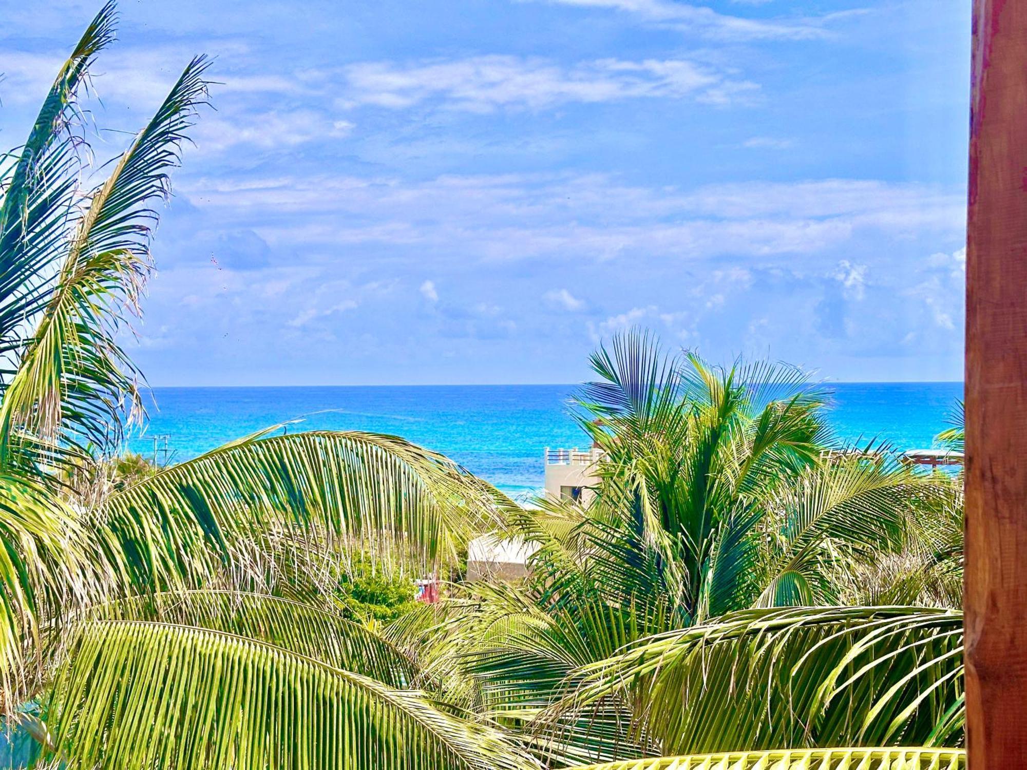 Villas Amanecer By Andiani Travel Isla Mujeres Exterior photo