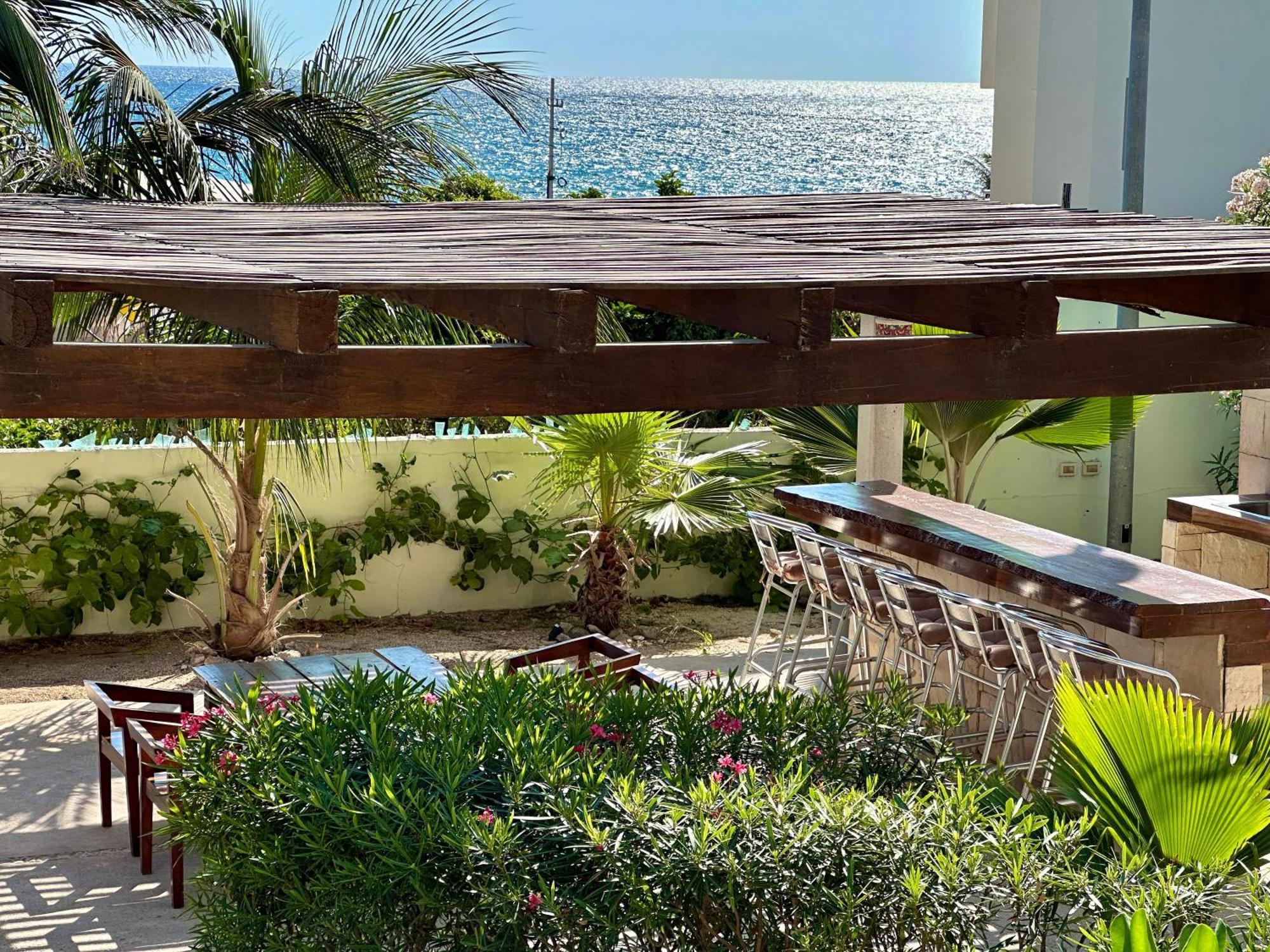 Villas Amanecer By Andiani Travel Isla Mujeres Exterior photo