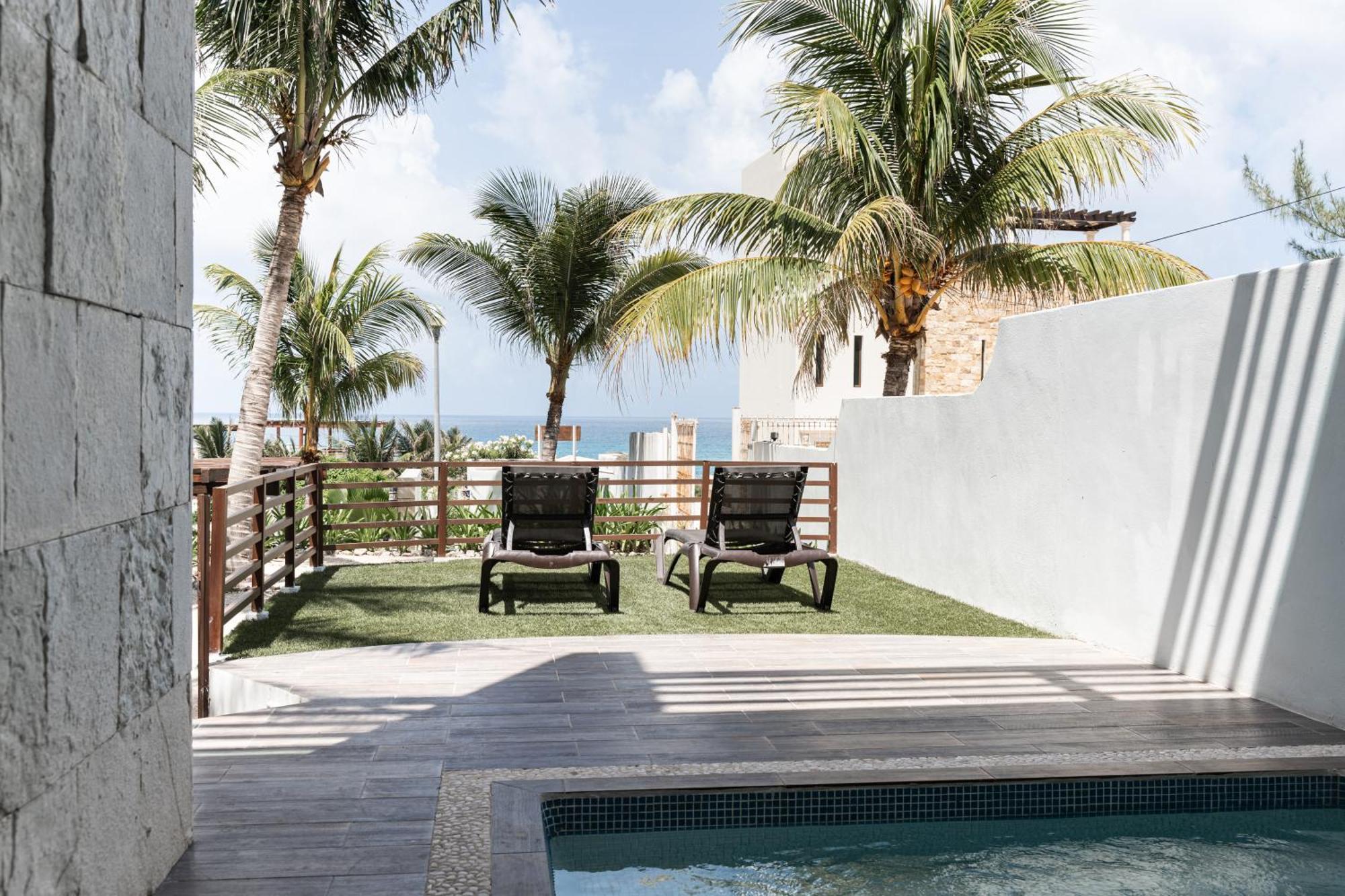 Villas Amanecer By Andiani Travel Isla Mujeres Exterior photo