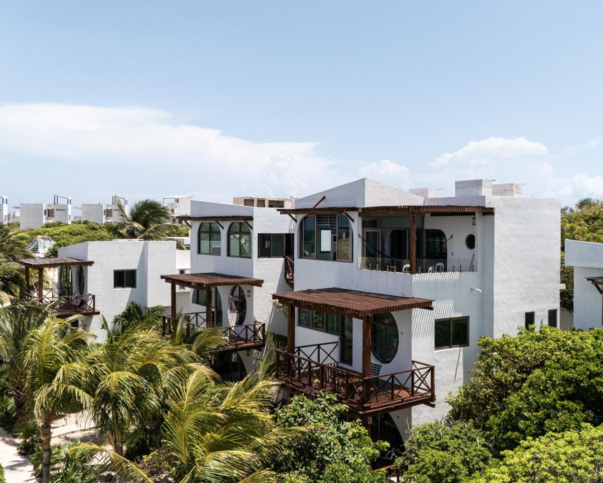 Villas Amanecer By Andiani Travel Isla Mujeres Exterior photo