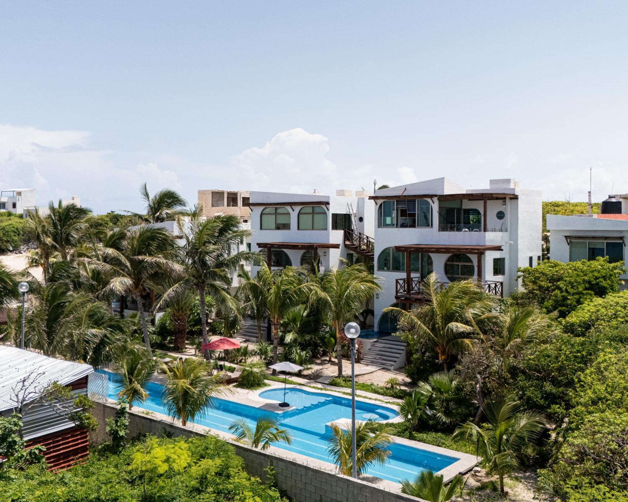 Villas Amanecer By Andiani Travel Isla Mujeres Exterior photo